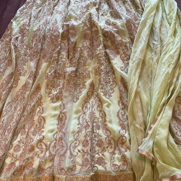 Mint green heavy embroidery lehenga skirt with matching dupatta - Picture 5 of 5